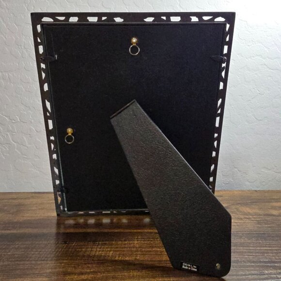 Floral Embossed Silver-Tone Picture Frame 8x10 Metal By Elsa L. Inc. China - Picture 6 of 11